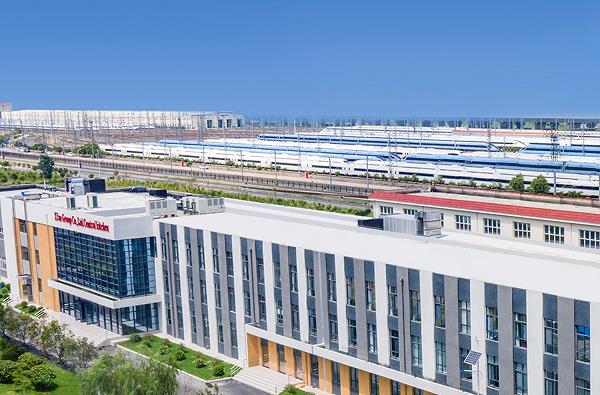 新宝lll测速登录经营管理座谈会